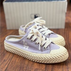 MLB Playball LA Dodgers Lavender Cream Canvas Slip-On Mule Sneakers | 8